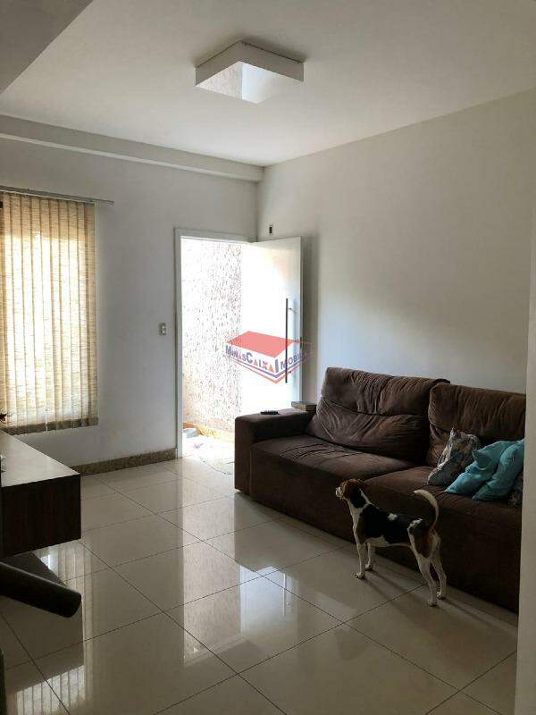 Casa à venda com 3 quartos, 140m² - Foto 3